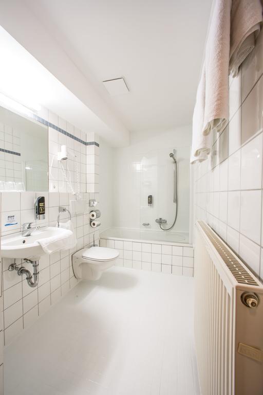 Hotel An Der Waldstrasse Gross-Zimmern Номер фото